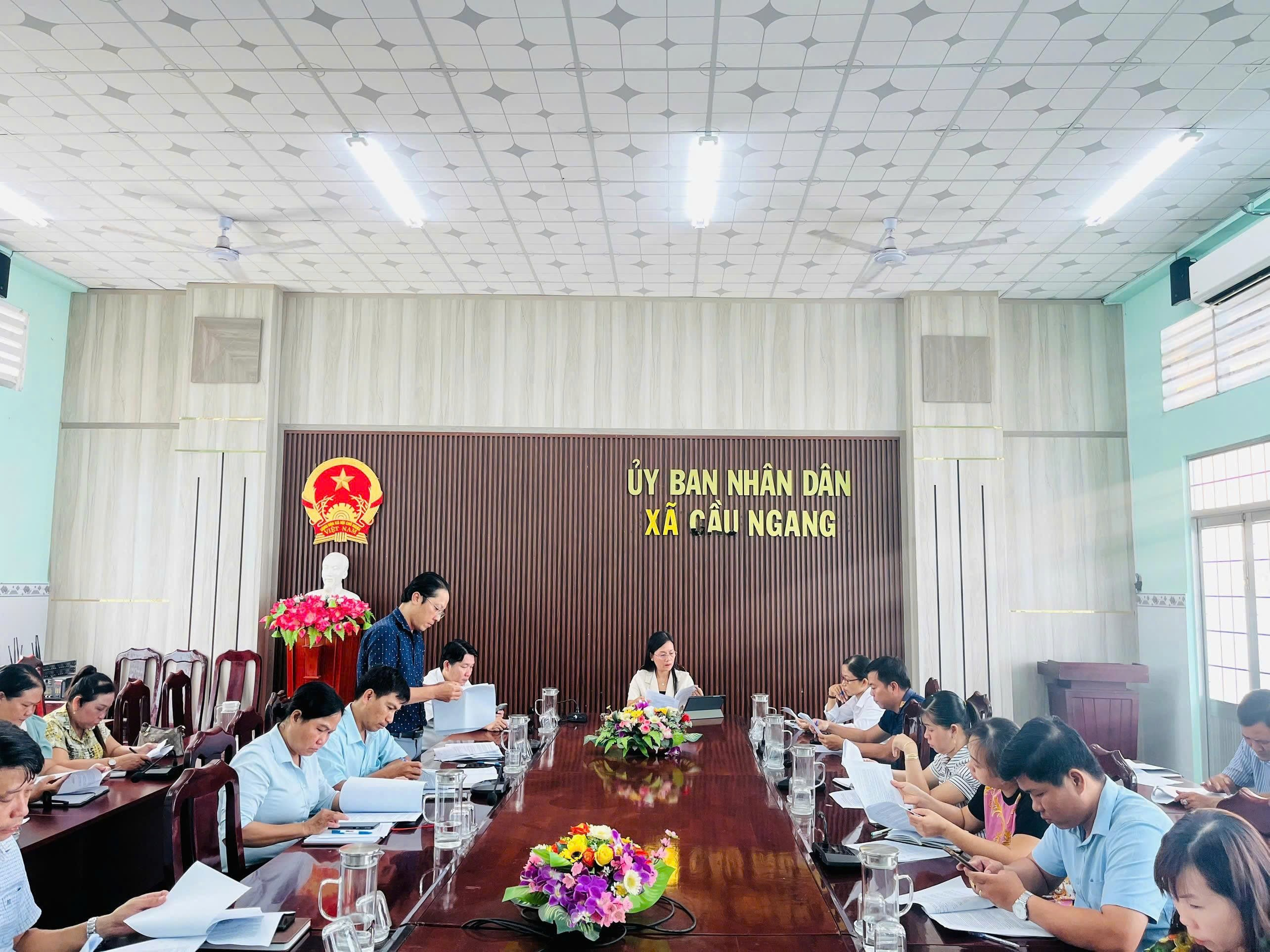 Cầu Ngang: Sau 01 tháng phát triển khai mô hình “Dịch vụ công lưu động gắn với thực hiện công tác chuyển đổi số”
