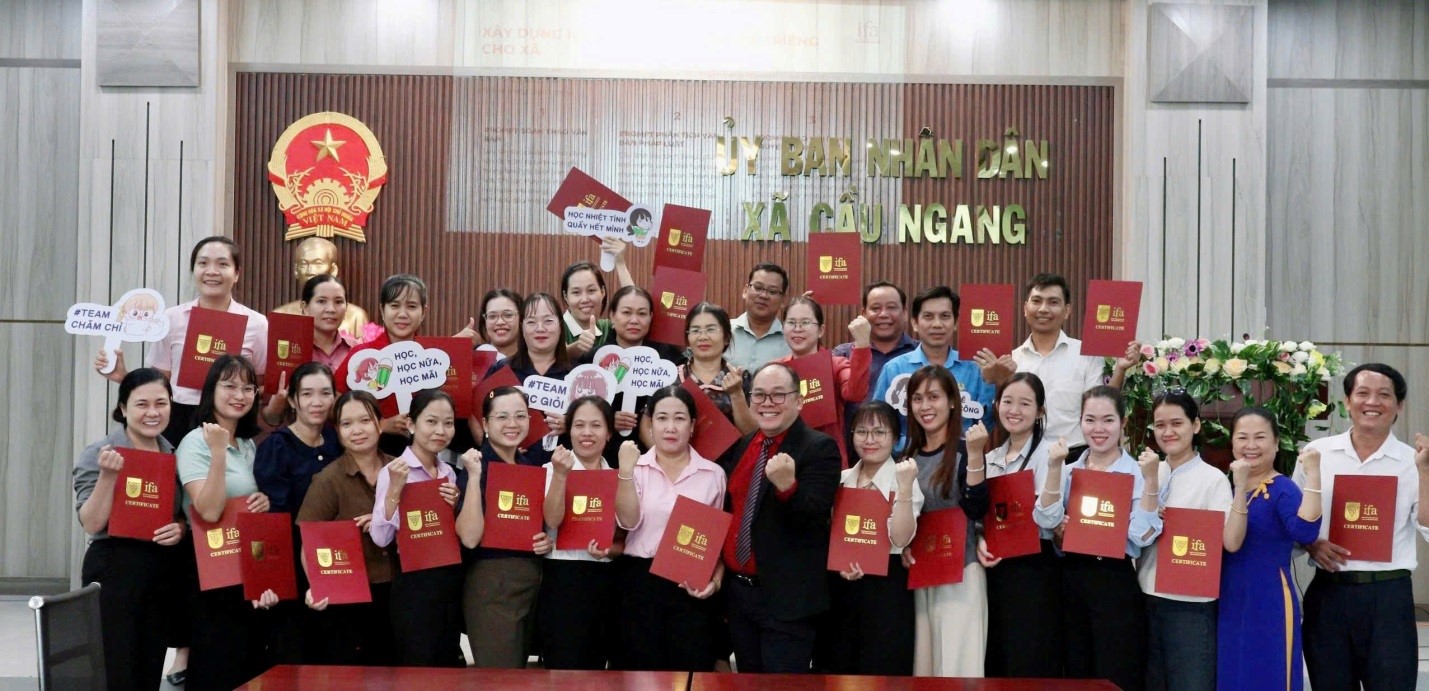 Xã Cầu Ngang: Tổ chức hội nghị tập huấn "Làm chủ ai và tham mưu chiến lược, quản trị dữ liệu phát triển kinh tế"
