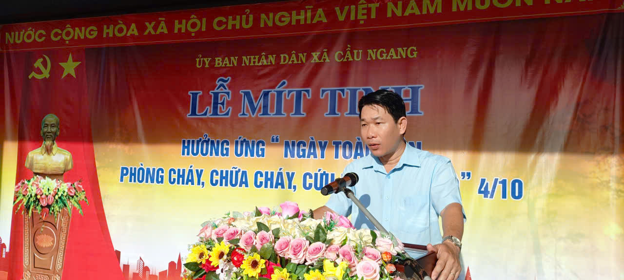 Mít tinh hưởng ứng Ngày toàn dân phòng cháy, chữa cháy

          