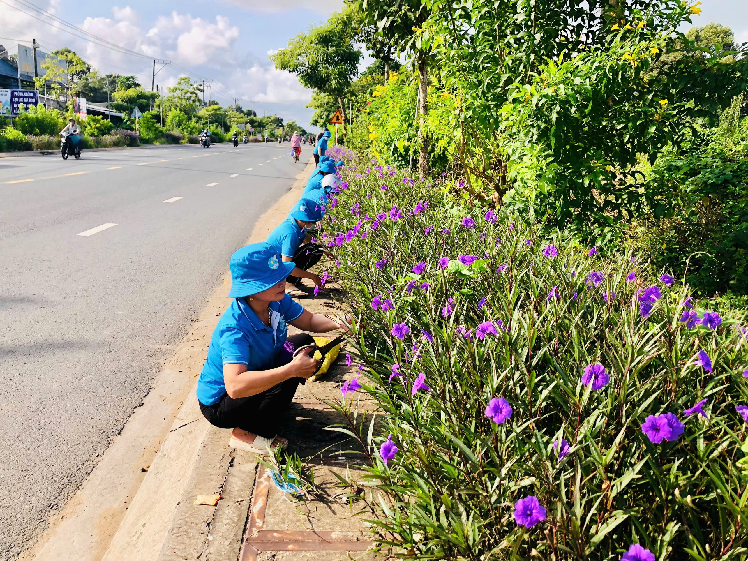 Hội LHPN xã Cầu Ngang với nhiều hoạt động bảo vệ môi trường 